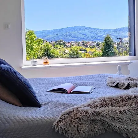 Apartamento Dom Na Górce W Beskidach - Apartamenty, *