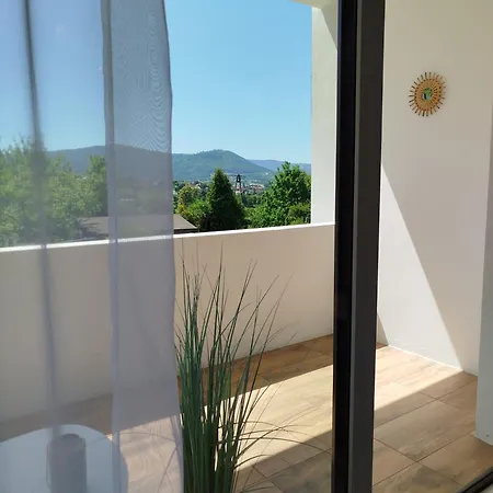 Dom Na Górce W Beskidach - Apartamenty, Gorki Wielkie