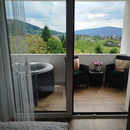 Dom Na Górce W Beskidach - Apartamenty, Gorki Wielkie